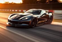 2015 Chevrolet Corvette Z06: Street-Legal Thunder Built for the Track